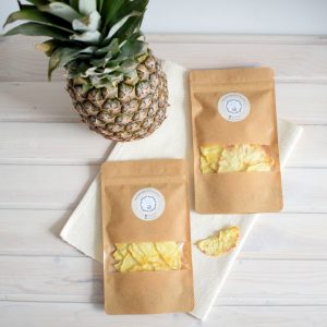 dziovinti ananasai